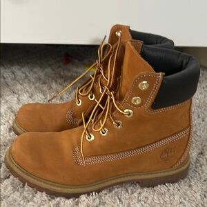 Women’s Timberland wheat Leather Boots